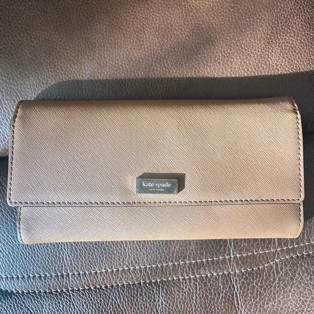Kate Spade Tan/Brown Tri-fold Leather Wallet